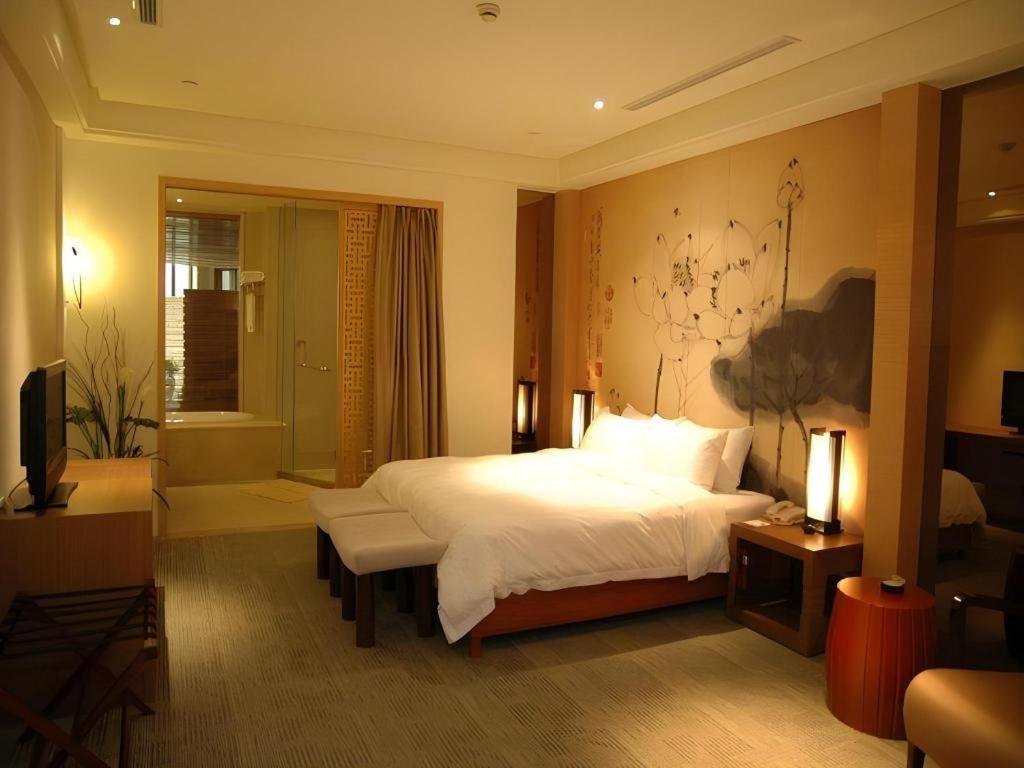 Huana Hotel Minhang Шанхай Екстериор снимка
