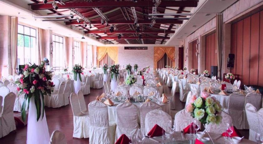 Huana Hotel Minhang Шанхай Екстериор снимка