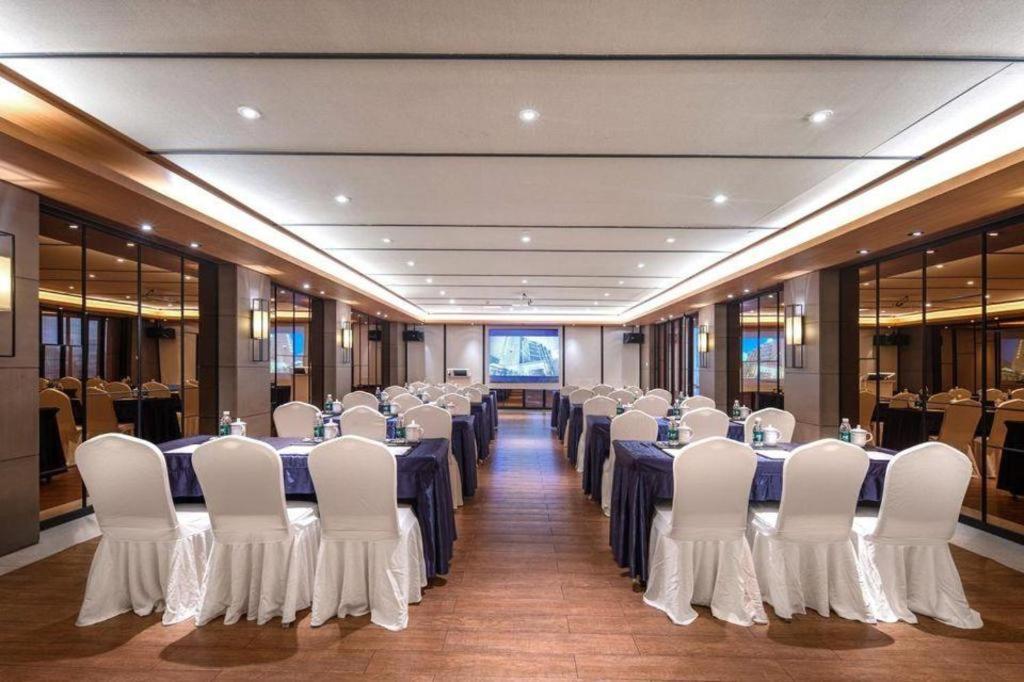 Huana Hotel Minhang Шанхай Екстериор снимка